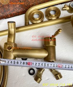Bộ vòi tắm hoa sen đứng bằng đồng