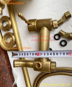 Bộ vòi tắm hoa sen đứng bằng đồng