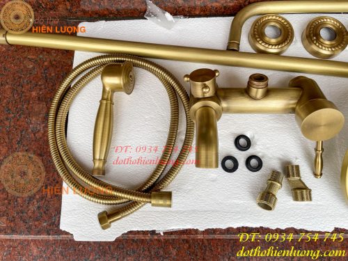 Bộ vòi tắm hoa sen đứng bằng đồng