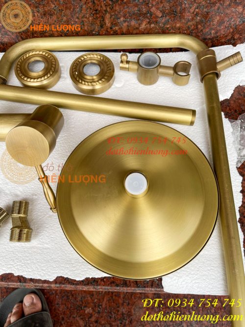Bộ vòi tắm hoa sen đứng bằng đồng