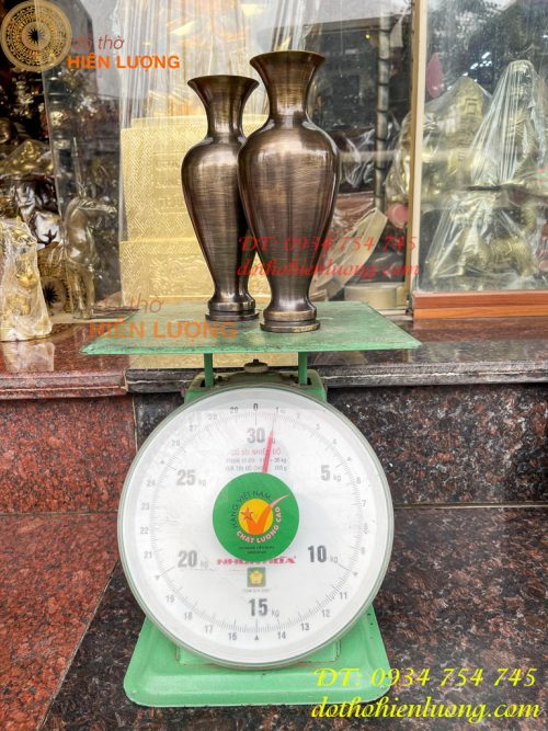 Đôi lọ hoa bằng đồng cát tút cao 20cm