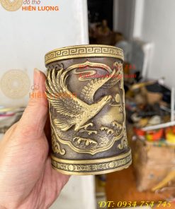 Ống đựng bút đại bàng bằng đồng để bàn