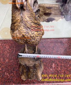 Tượng Gà Trống Đứng Gốc Cây Bằng Đồng