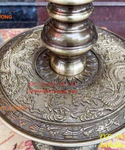 Đôi Chân Nến Thờ Cúng Cao 55cm Bằng Đồng Hai Công Nghệ