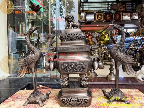 Bộ Ngũ Sự Đỉnh Vuông Cao 70cm Bằng Đồng Hun Giả Cổ