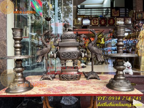 Bộ Ngũ Sự Đỉnh Vuông Cao 70cm Bằng Đồng Hun Giả Cổ