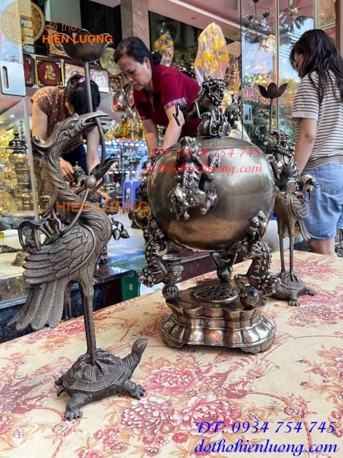 Tam Sự Đỉnh Thất Lân Vờn Cầu Bằng Đồng Hun