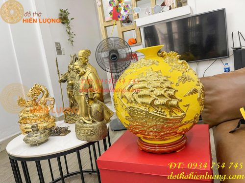 Bình Hút Lộc Thuận Buồm Gốm Bát Tràng Dát Vàng Cao 41cm