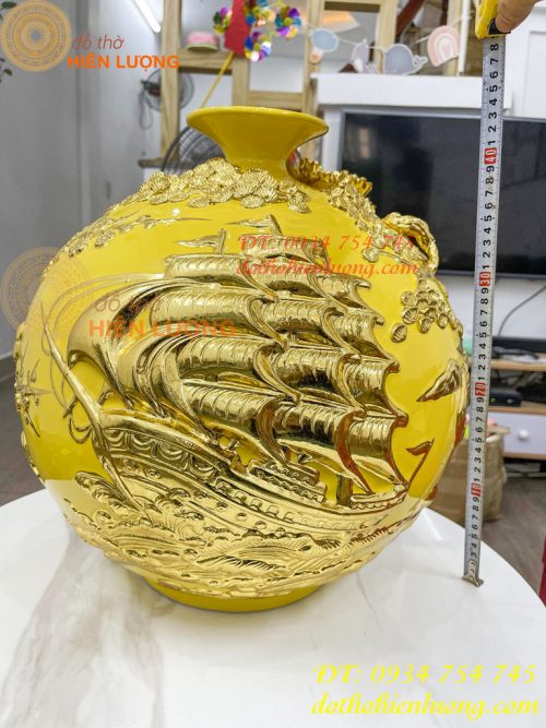 Bình Hút Lộc Thuận Buồm Gốm Bát Tràng Dát Vàng Cao 41cm