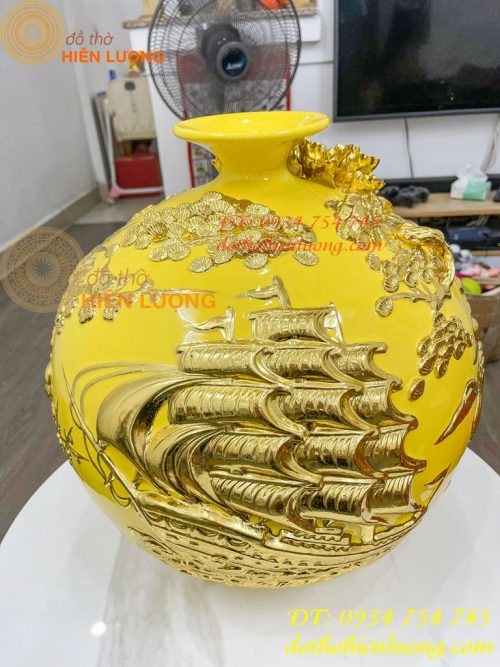 Bình Hút Lộc Thuận Buồm Gốm Bát Tràng Dát Vàng Cao 41cm
