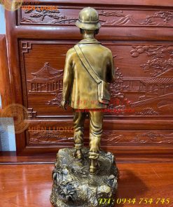 Tượng Bác Hồ Hành Quân Cao 55cm Bằng Đồng Hun