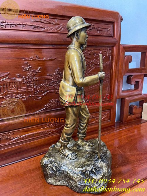 Tượng Bác Hồ Hành Quân Cao 55cm Bằng Đồng Hun, Nặng 10kg - Ảnh 4