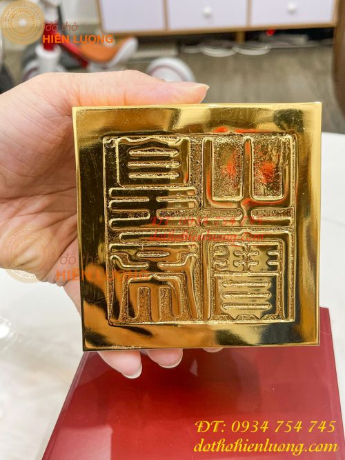 Ấn hoàng đế chi bảo bằng đồng mạ vàng 24K cao 8cm
