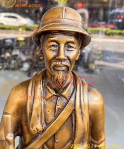 Bronze Statue of Ho Chi Minh