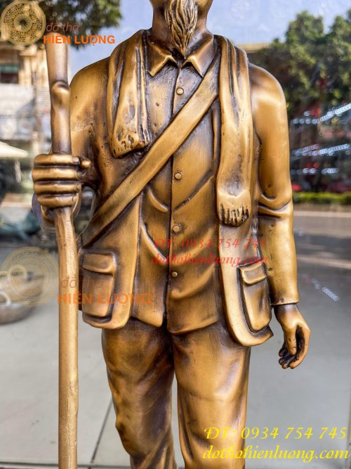 Bronze Statue of Ho Chi Minh
