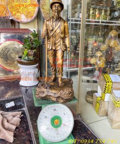 Cụ Hồ hành quân bằng đồng