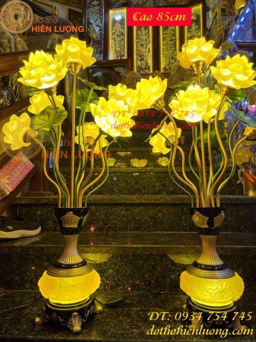 Đôi Đèn Led Hoa Sen Lưu Ly 7 Bông Cao 85cm Thân Đúc