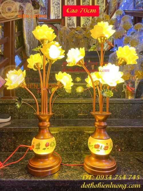 Đôi Đèn Led Hoa Sen 5 Bông Cao 70cm Thân Nhựa