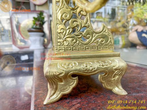 Bộ kiếm thờ và giá đỡ kiếm bằng đồng cao 20cm, sâu 15cm, làm thủ công bằng tay 100%