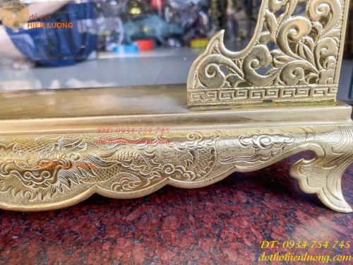 Bộ kiếm thờ và giá đỡ kiếm bằng đồng cao 20cm, sâu 15cm, làm thủ công bằng tay 100%