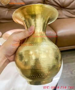 Ống Nhổ Bã Trầu Bằng Đồng Gò Tay Theo Dáng Yêu Cầu