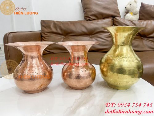 Ống Nhổ Bã Trầu Bằng Đồng Gò Tay Theo Dáng Yêu Cầu