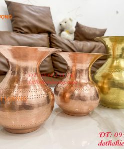 Ống Nhổ Bã Trầu Bằng Đồng Gò Tay Theo Dáng Yêu Cầu