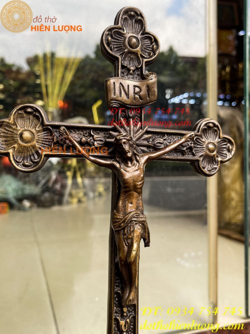 Thánh giá Chúa Jesu Chị Nạn Bằng Đồng Hun Cao 42cm