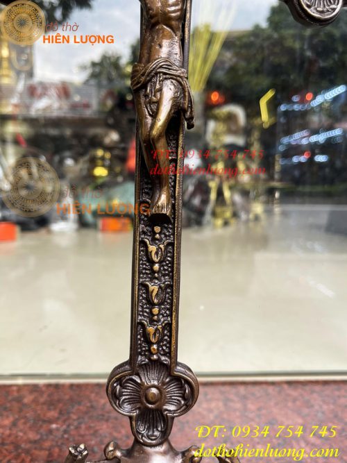 Thánh giá Chúa Jesu Chị Nạn Bằng Đồng Hun Cao 42cm