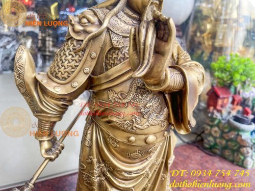 Tượng quan công đứng trấn ải bằng đồng cao 50cm