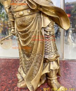 Tượng quan công đứng trấn ải bằng đồng cao 50cm