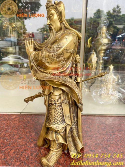 Tượng quan công đứng trấn ải bằng đồng cao 50cm