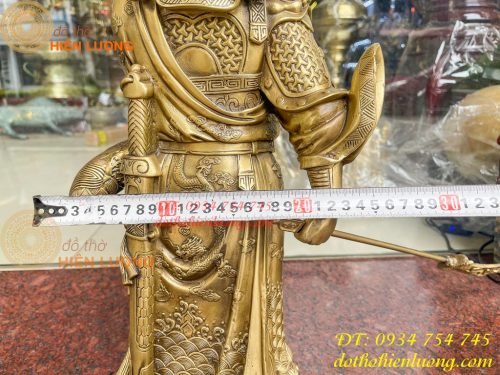 Tượng quan công đứng trấn ải bằng đồng cao 50cm