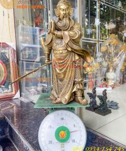 Tượng quan công đứng trấn ải bằng đồng cao 50cm