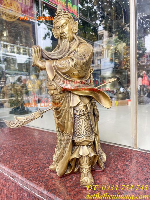 Tượng quan công đứng trấn ải bằng đồng cao 50cm