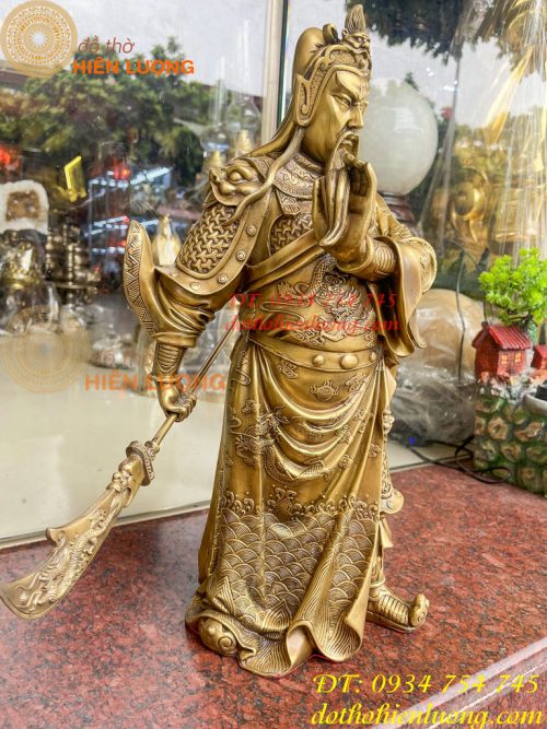 Tượng quan công đứng trấn ải bằng đồng cao 50cm