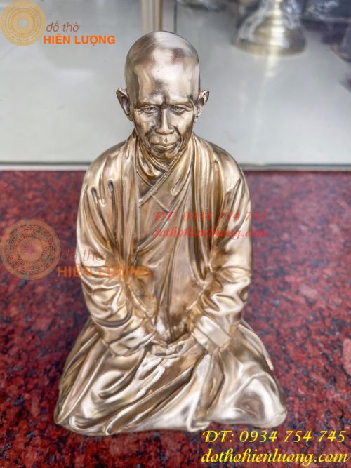 Tượng thiền sư "thích nhất hạnh" bằng đồng, màu vàng, cao 20cm