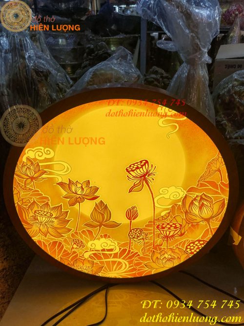 Tranh Trúc Chỉ Hoa Sen Dáng Tròn Cắm Điện