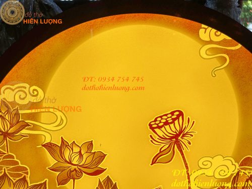 Tranh Trúc Chỉ Hoa Sen Dáng Tròn Cắm Điện