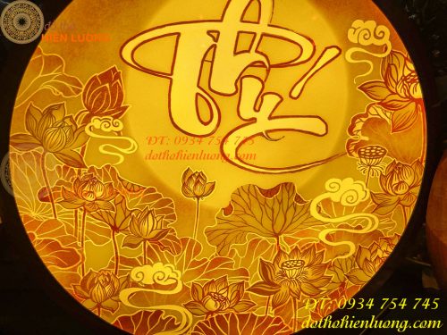 Tranh Trúc Chỉ Hoa Sen Dáng Tròn Cắm Điện
