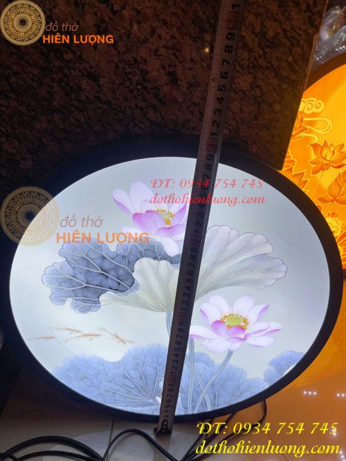 Tranh Trúc Chỉ Hoa Sen Dáng Tròn Cắm Điện