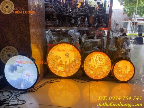Tranh Trúc Chỉ Hoa Sen Dáng Tròn Cắm Điện