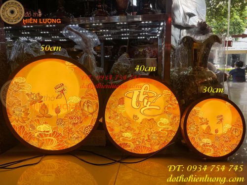 Tranh Trúc Chỉ Hoa Sen Dáng Tròn Cắm Điện