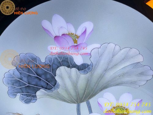 Tranh Trúc Chỉ Hoa Sen Dáng Tròn Cắm Điện