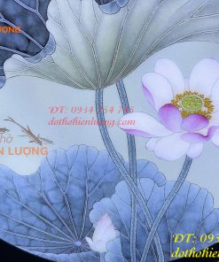 Tranh Trúc Chỉ Hoa Sen Dáng Tròn Cắm Điện