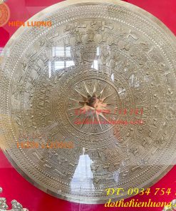 Tranh mặt trống đồng gò tay thúc nổi treo tường 95x95cm