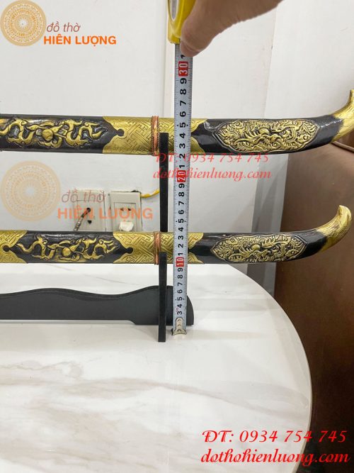 Đôi Kiếm Thờ Bằng Đồng Màu Hun Dài 80cm Kèm Giá Đỡ