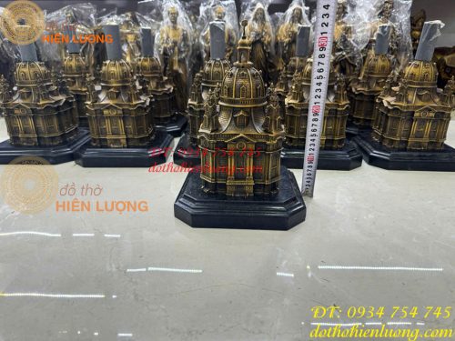 Nhà Thờ Đức Bà Bằng Đồng Đế Đá Cao 32cm