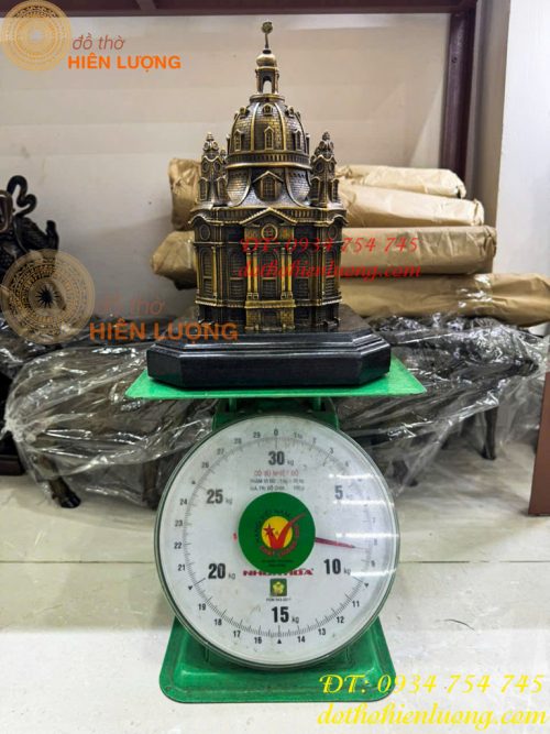 Nhà Thờ Đức Bà Bằng Đồng Đế Đá Cao 32cm