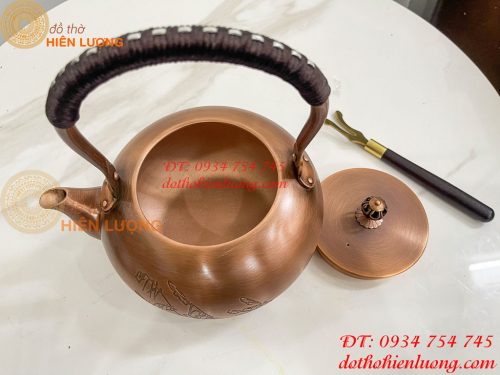 Ấm Trà Bằng Đồng Đỏ Thủ Công Cao 22cm